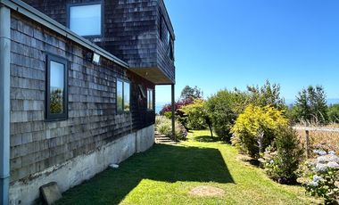 EN VENTA 2 CASAS EN EXCLUSIVO CONDOMINIO DE PUERTO VARAS