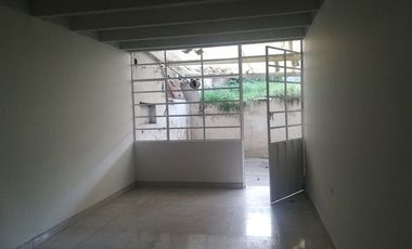 VENDO CASA RENTABLE SECTOR LAS NIEVES