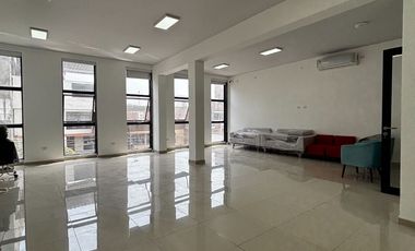 Venta de casa amplia de 4 pisos