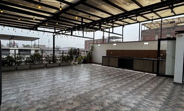 Venta de casa amplia de 4 pisos