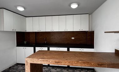 Venta de casa amplia de 4 pisos