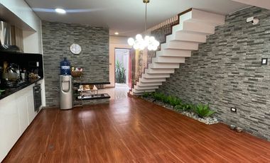 Venta de casa amplia de 4 pisos