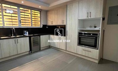 VENTA o ALQUILER CASA AV. BOLIVAR MADERO VARGAS