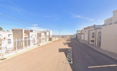 Tu futuro hogar empieza con una decisión inteligente!! Venta de linda y amplia casa en recuperación bancaria, Cuauhtémoc, Chih.