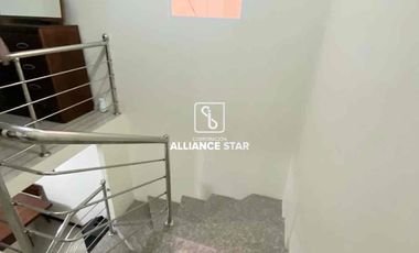 ALQUILER CASA URB. CIUDAD PALMERA