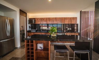 Penthouse de Ultra-Lujo, 3 Recámaras y Alberca Privada en el Corazón de Playa