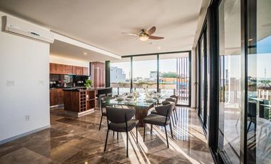 Penthouse de Ultra-Lujo, 3 Recámaras y Alberca Privada en el Corazón de Playa