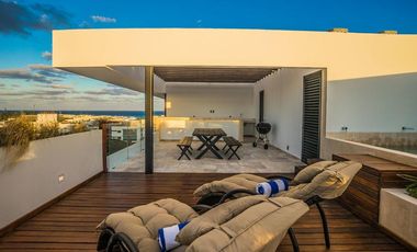 Penthouse de Ultra-Lujo, 3 Recámaras y Alberca Privada en el Corazón de Playa