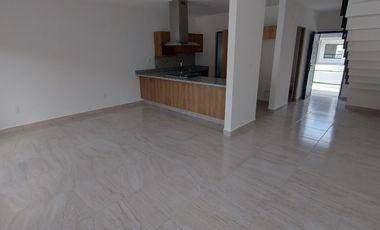 Casa en renta Residencial Benevento, privada con control de acceso y guardias de seguridad, León, Gto.