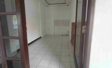 Ruang Usaha Kuliner Korea Jepang Chinese Food, Indoor & Outdoor Akses Pinggir Jalan Raya Ruang-Usaha di Tebet 105.0 m² Unfurnished