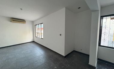 Casa Habitación en Venta, Ciudad Satélite, Monterrey, Nuevo León