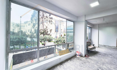Alquiler de Local Comercial en Parque Kennedy
