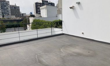 Vendo espectacular casa de 670 m2 y diseño exclusivo em el Parque Acosta, San Isidro limite con Magdalena