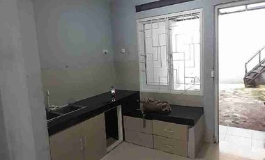 Rumah usaha belakang BPK Penabur jl halteu selatan
