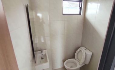 Dijual/Disewakan Rumah Siap Huni Lokasi Strategis di Cendana Botanic