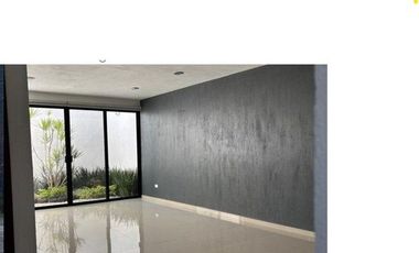 CASA EN RENTA EN PARQUE LISBOA- LOMAS DE ANGELÓPOLIS