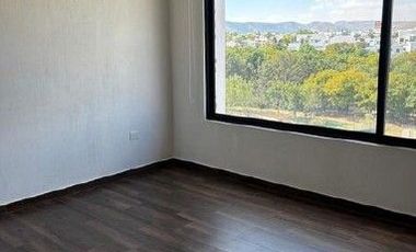 CASA EN RENTA EN PARQUE LISBOA- LOMAS DE ANGELÓPOLIS