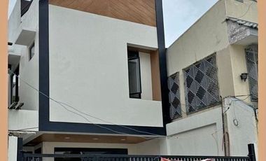 FOR SALE! 15.5M Single Attached House and Lot  in Moonwalk Village Paranaque-AP