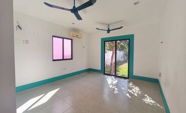 Renta de casa de un piso SIN muebles en Baspul