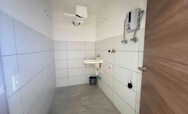 En Manta se Alquila Departamento de 4 Dormitorios . Sector Sur-Urbanización Pedro Balda