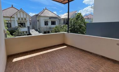 Disewakan Rumah Siap Huni Semi Furnished di Villa Puncak Tidar Malang