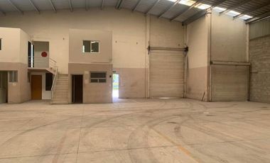 IMPULSA TU NEGOCIO: BODEGA INDUSTRIAL EN RENTA EN AV. PRINCIPAL. MORELIA