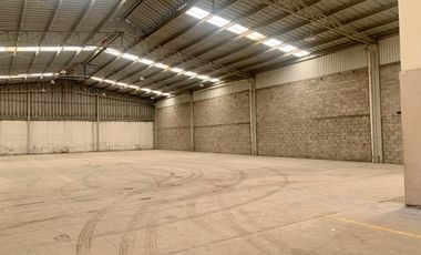 IMPULSA TU NEGOCIO: BODEGA INDUSTRIAL EN RENTA EN AV. PRINCIPAL. MORELIA