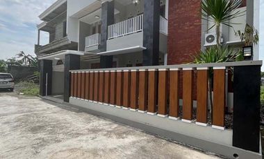 Disewakan Rumah 2 lantai Semi Furnished Tanah Luas Tamanmartani dekat Prambanan