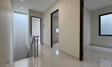 RUMAH BARU MODERN KOMPEK TERMURAH DI SAWANGAN, DEPOK