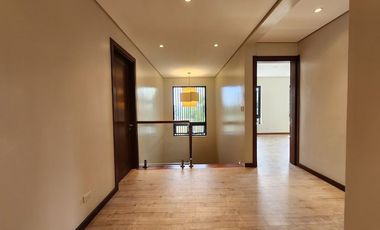 House For Sale at Southvale Primera Village, Daang Hari, Bacoor, Cavite