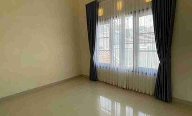 Disewakan Rumah Bagus Dan Terawat Di Villa Puncak Tidar, Malang