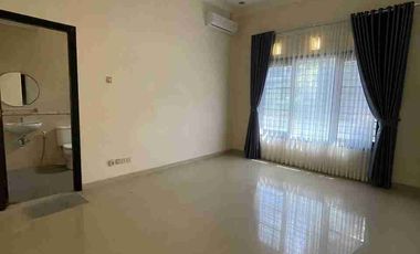 Disewakan Rumah Bagus Dan Terawat Di Villa Puncak Tidar, Malang