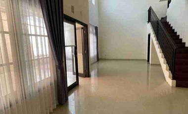 Disewakan Rumah Bagus Dan Terawat Di Villa Puncak Tidar, Malang