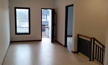 DIJUAL RUMAH BARU SIAP HUNI – ARCAMANIK, KOTA BANDUNG