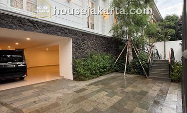 Luxury House for Sale in Kemang | Brand New, Private Pool & Lift . Fully Furnished