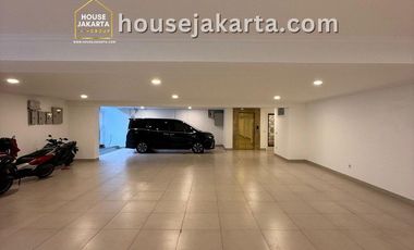 Luxury House for Sale in Kemang | Brand New, Private Pool & Lift . Fully Furnished