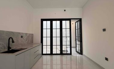 Rumah Mewah Classic Modern 2 Lantai  Siap Huni Selangkah ke Tol Brigif Cinere Depok