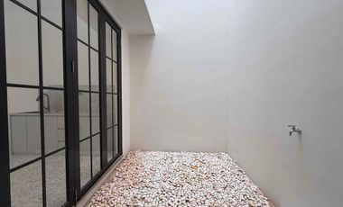 Rumah Mewah Classic Modern 2 Lantai  Siap Huni Selangkah ke Tol Brigif Cinere Depok