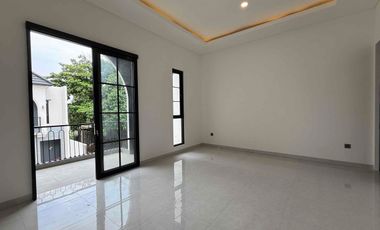 Rumah Mewah Classic Modern 2 Lantai  Siap Huni Selangkah ke Tol Brigif Cinere Depok