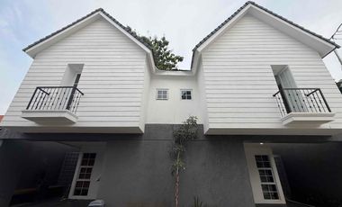 Rumah Mewah 2 Lantai di Kawasan Elite Mega Cinere Siaphuni
