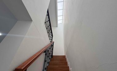 Rumah Mewah 2 Lantai di Kawasan Elite Mega Cinere Siaphuni