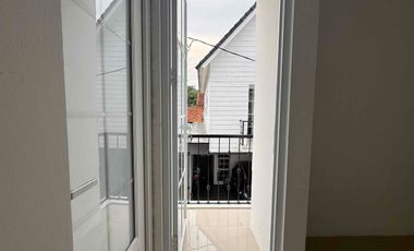 Rumah Mewah 2 Lantai di Kawasan Elite Mega Cinere Siaphuni