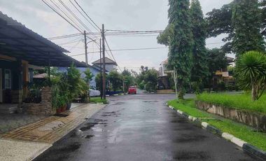 Di Sewakan Hunian Nyaman Asri Di Graha Raya