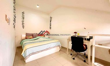 Rumah Modern Minimalis Dalam Town House Di Cilandak