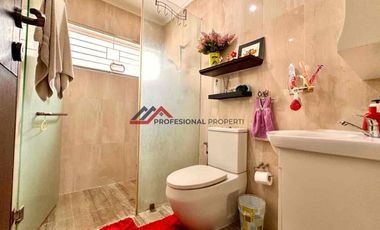 Rumah Modern Minimalis Dalam Town House Di Cilandak