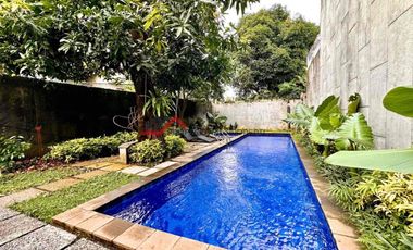 Rumah Modern Minimalis Dalam Town House Di Cilandak