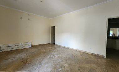 Dijual villa murah di komplek Putra hills nusa dua