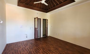 Dijual villa murah di komplek Putra hills nusa dua