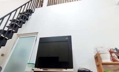 Dijual rumah kesayangan 2 lantai di perumahan pinus regency cluster garden villas di jalan utama soekarno hatta, samping progresif sport center,  Kota