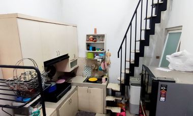 Dijual rumah kesayangan 2 lantai di perumahan pinus regency cluster garden villas di jalan utama soekarno hatta, samping progresif sport center,  Kota